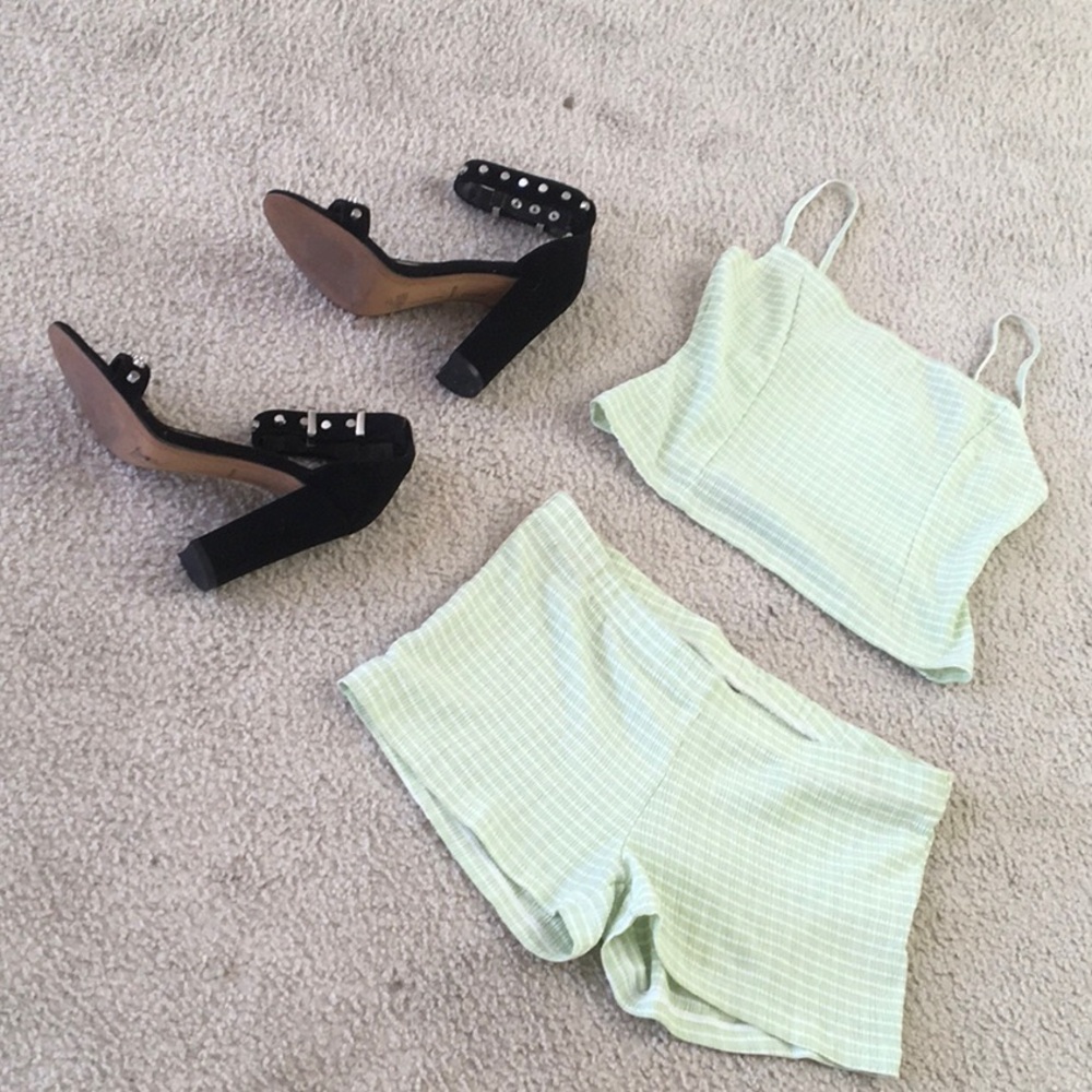 CELERY GREEN SEERSUCKER SHORT & CROP TOP SET/NEW